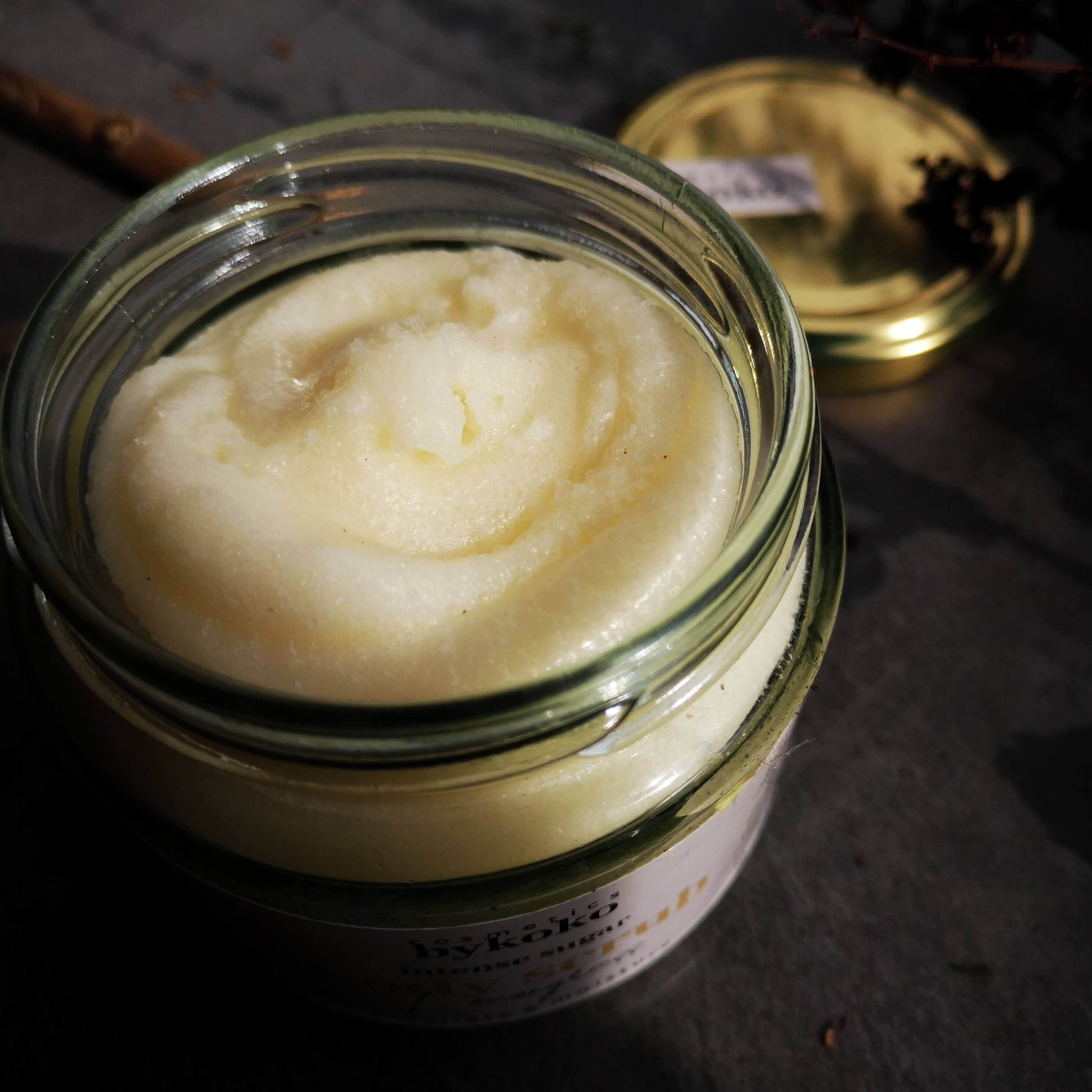 sugar body scrub